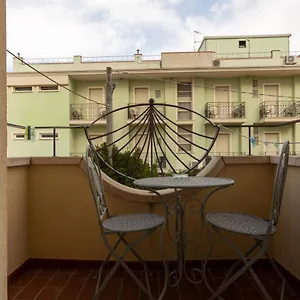 Hotel River Fronte Mare Con Piscina, Rimini